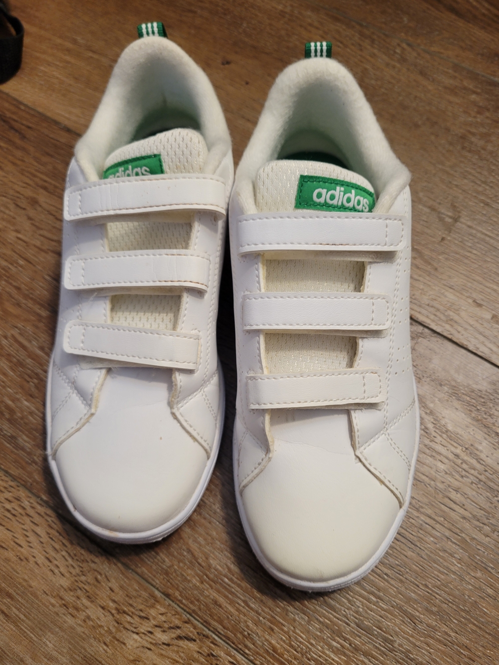 adidas White Kids Sneakers with Green Logo and Trim - Velcro Straps
